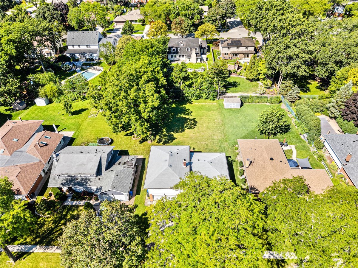 300 S We Go Trail, Mount Prospect, IL 60056