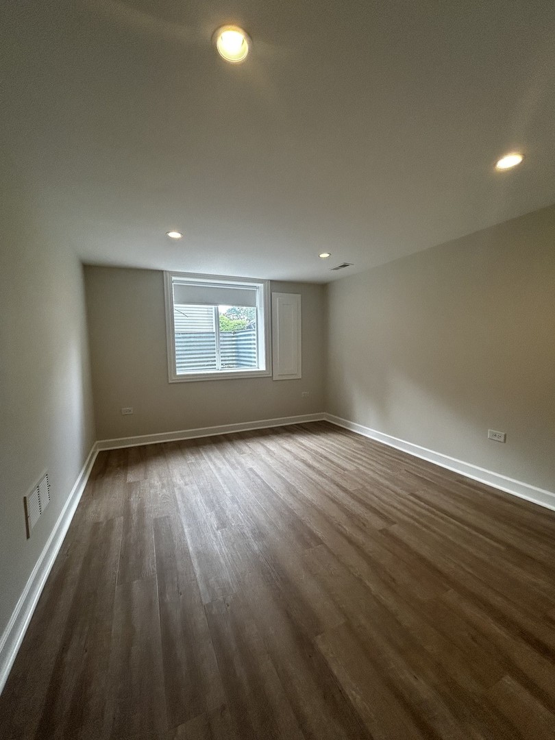 143 Congress Street, Villa Park, IL 60181
