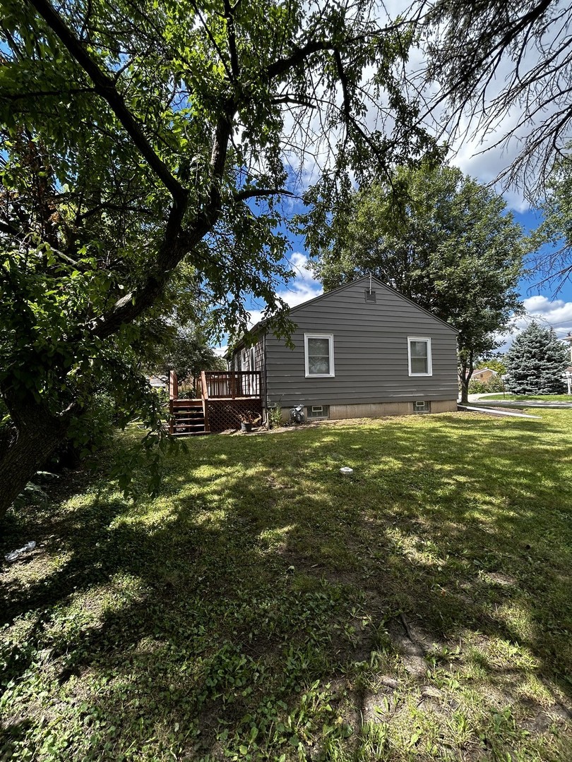 143 Congress Street, Villa Park, IL 60181