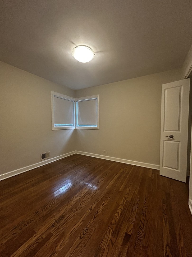 143 Congress Street, Villa Park, IL 60181