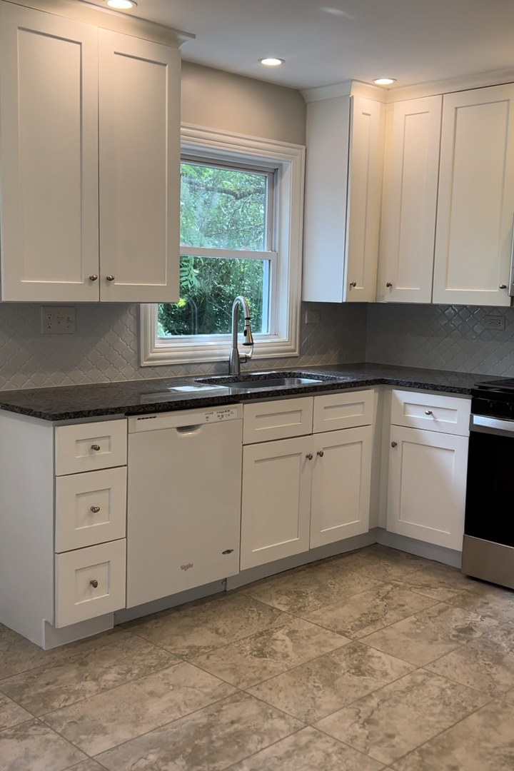 143 Congress Street, Villa Park, IL 60181