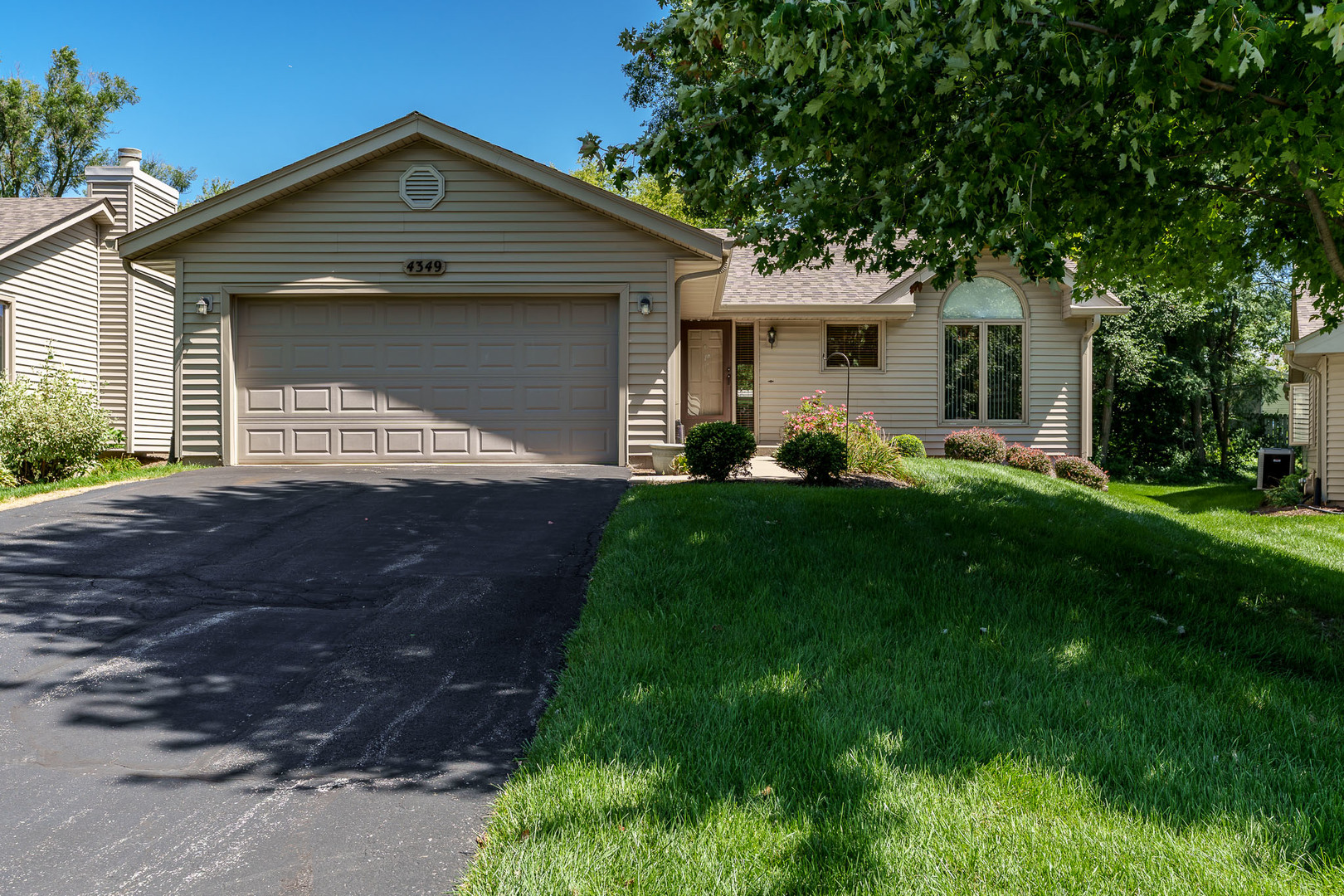 4349 Towhee Trail, Loves Park, IL 61111