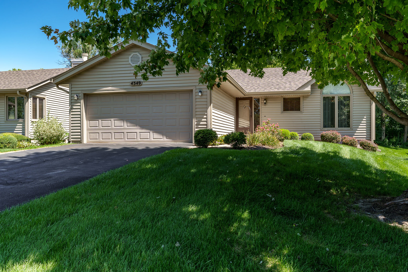 4349 Towhee Trail, Loves Park, IL 61111
