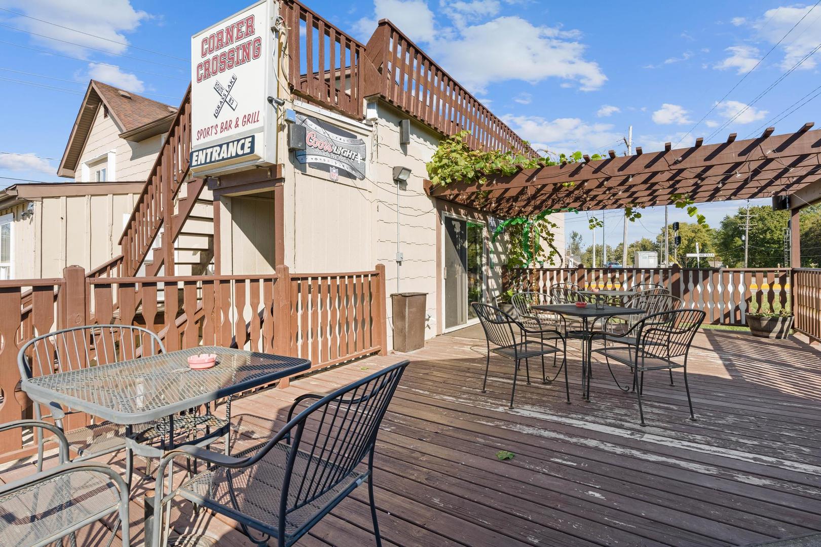 211 W Grass Lake Road, Lake Villa, IL 60046