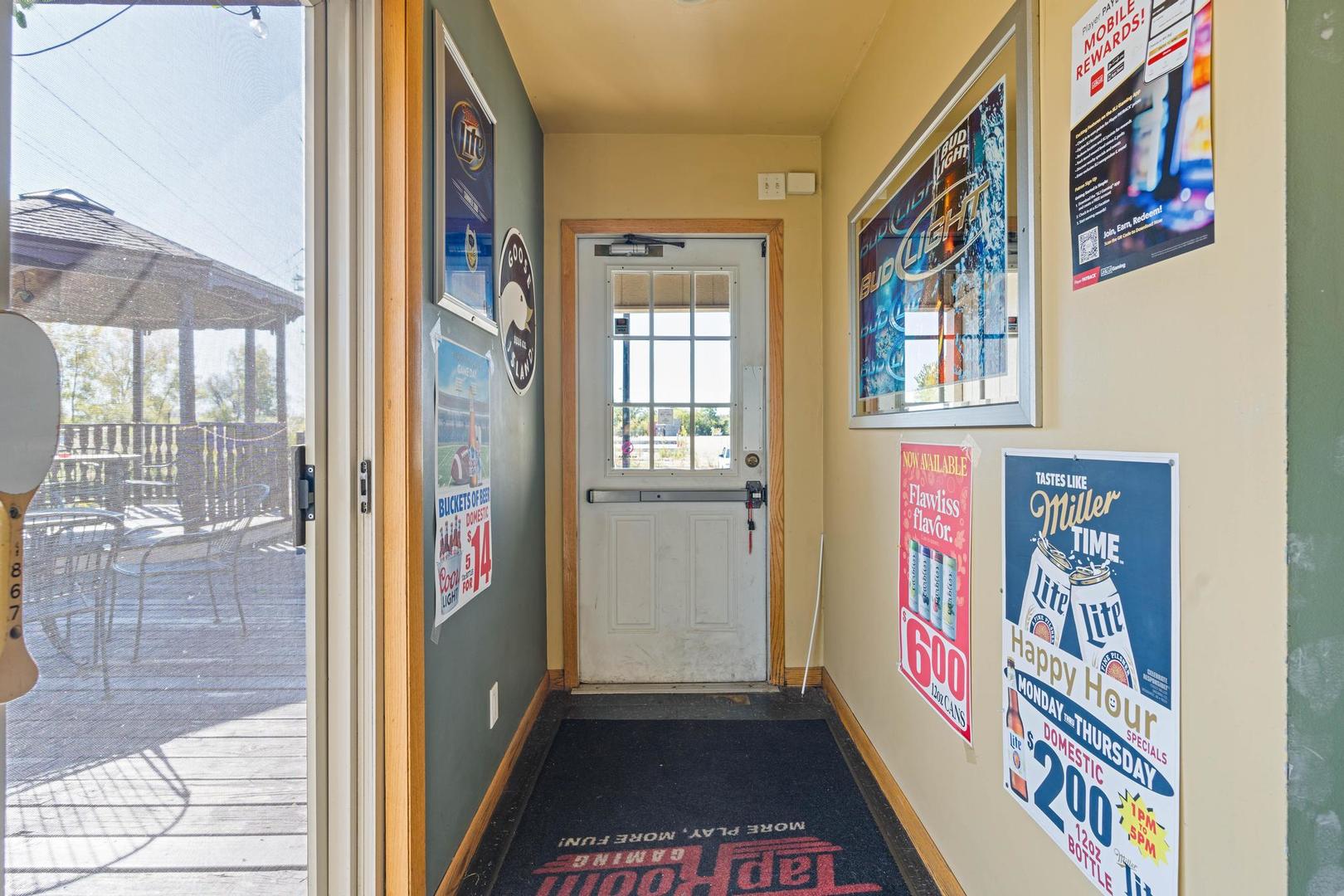 211 W Grass Lake Road, Lake Villa, IL 60046