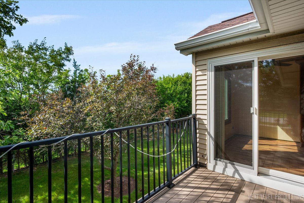 7000 Sussex Court #204, Woodridge, IL 60517