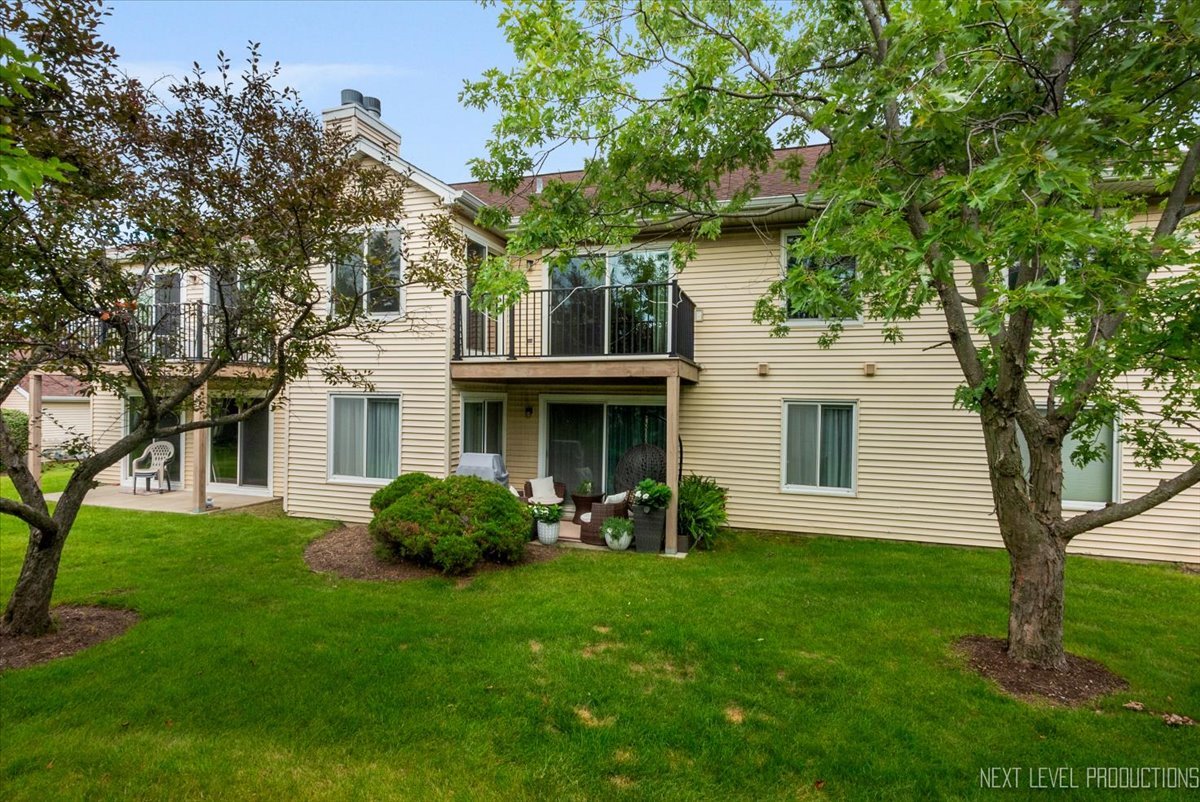 7000 Sussex Court #204, Woodridge, IL 60517