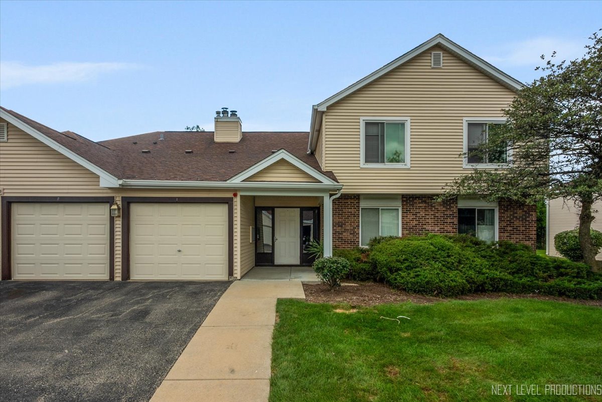 7000 Sussex Court #204, Woodridge, IL 60517