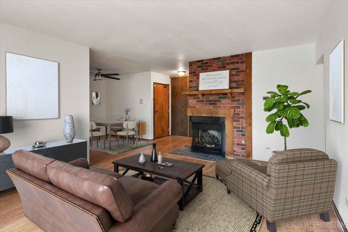 7000 Sussex Court #204, Woodridge, IL 60517