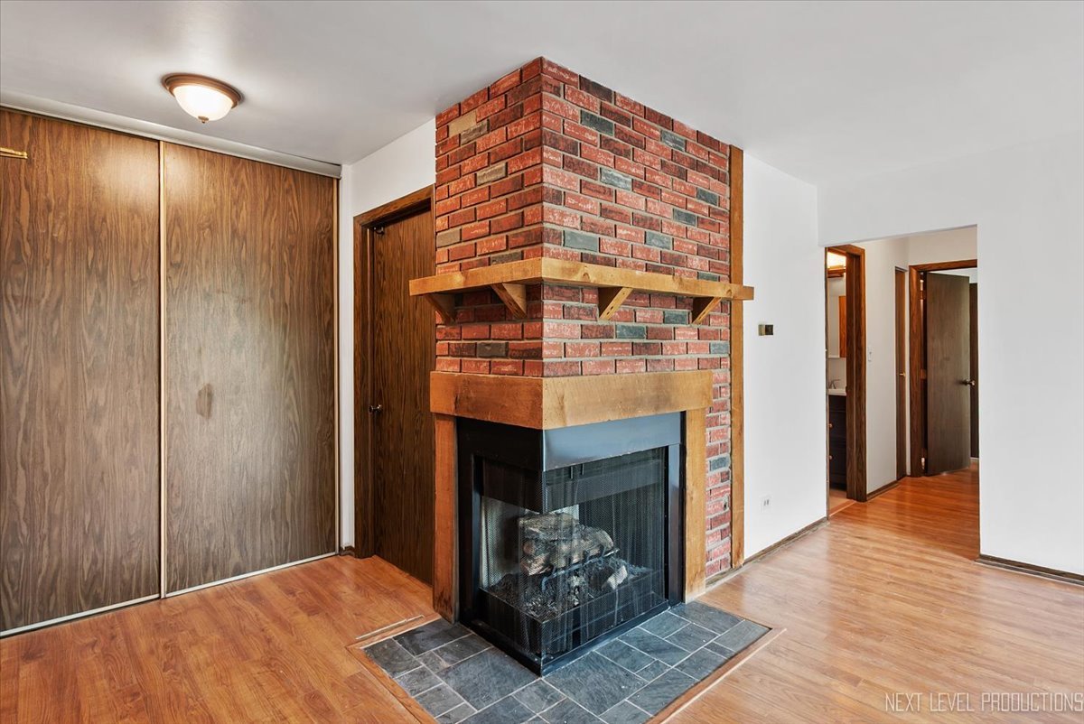 7000 Sussex Court #204, Woodridge, IL 60517