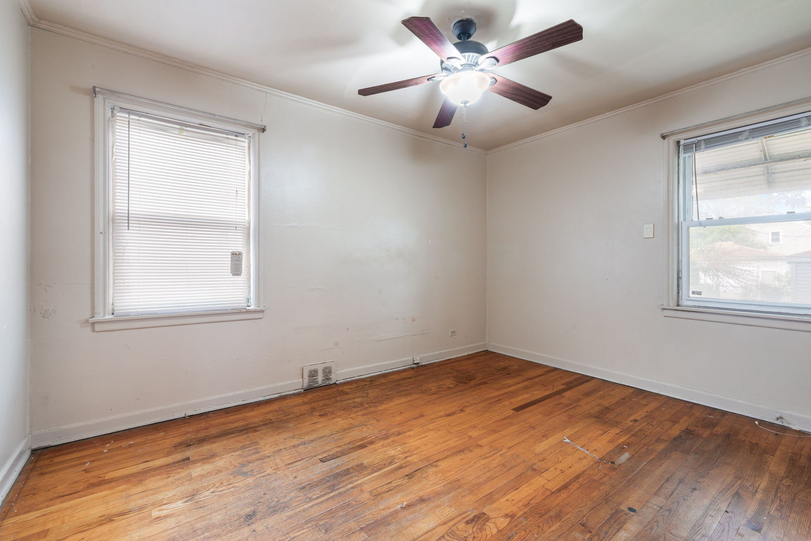 117 Morris Avenue, Bellwood, IL 60104