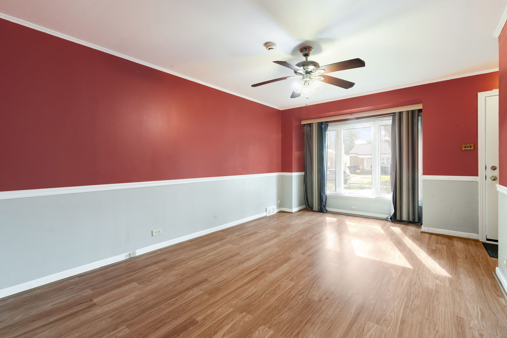 117 Morris Avenue, Bellwood, IL 60104