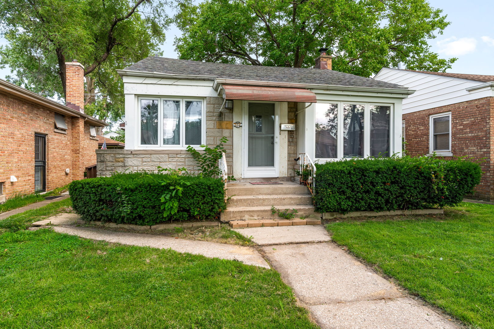 117 Morris Avenue, Bellwood, IL 60104