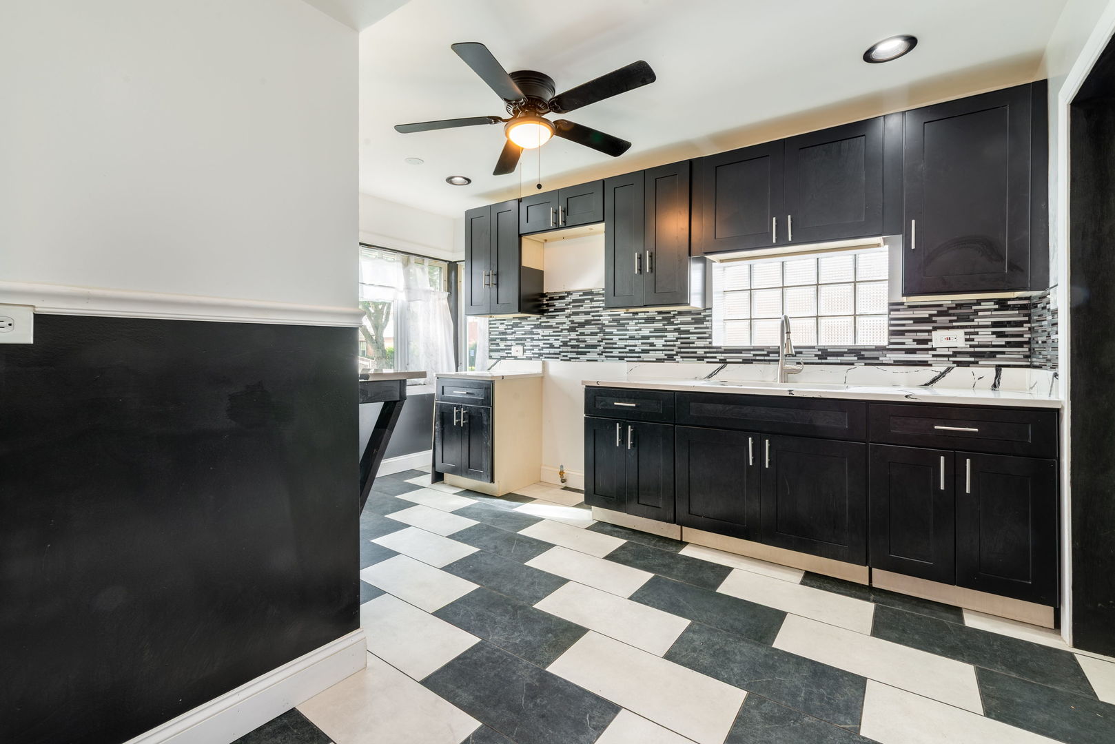117 Morris Avenue, Bellwood, IL 60104
