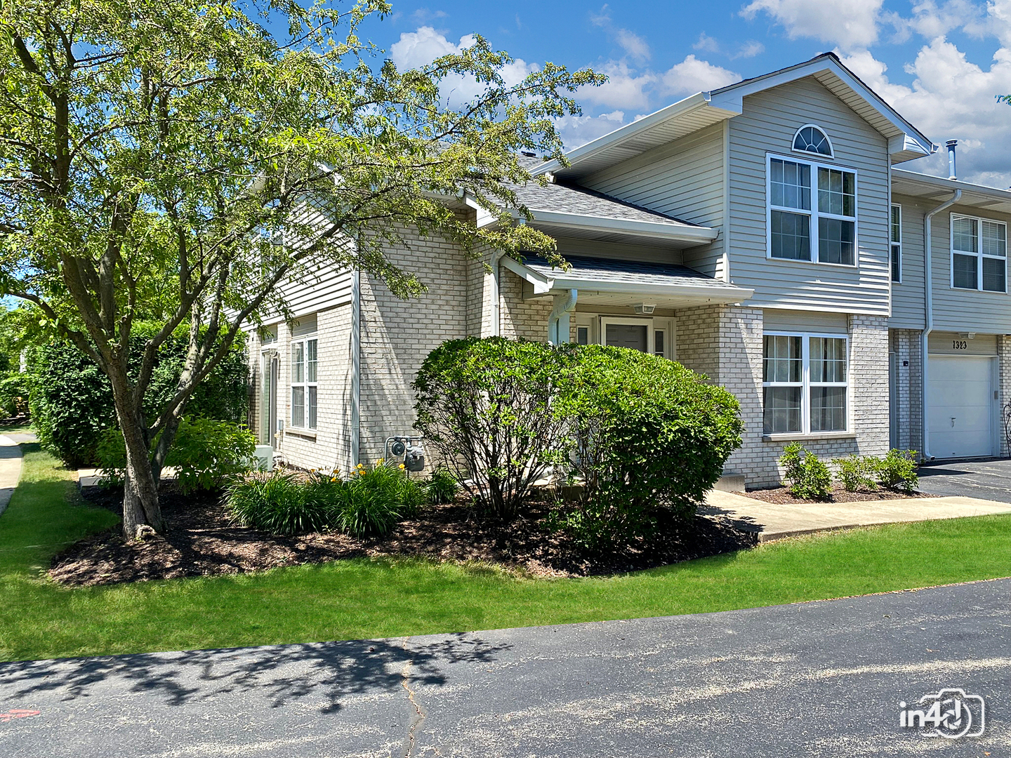 1319 SUGAR Court #1319, Naperville, IL 60563