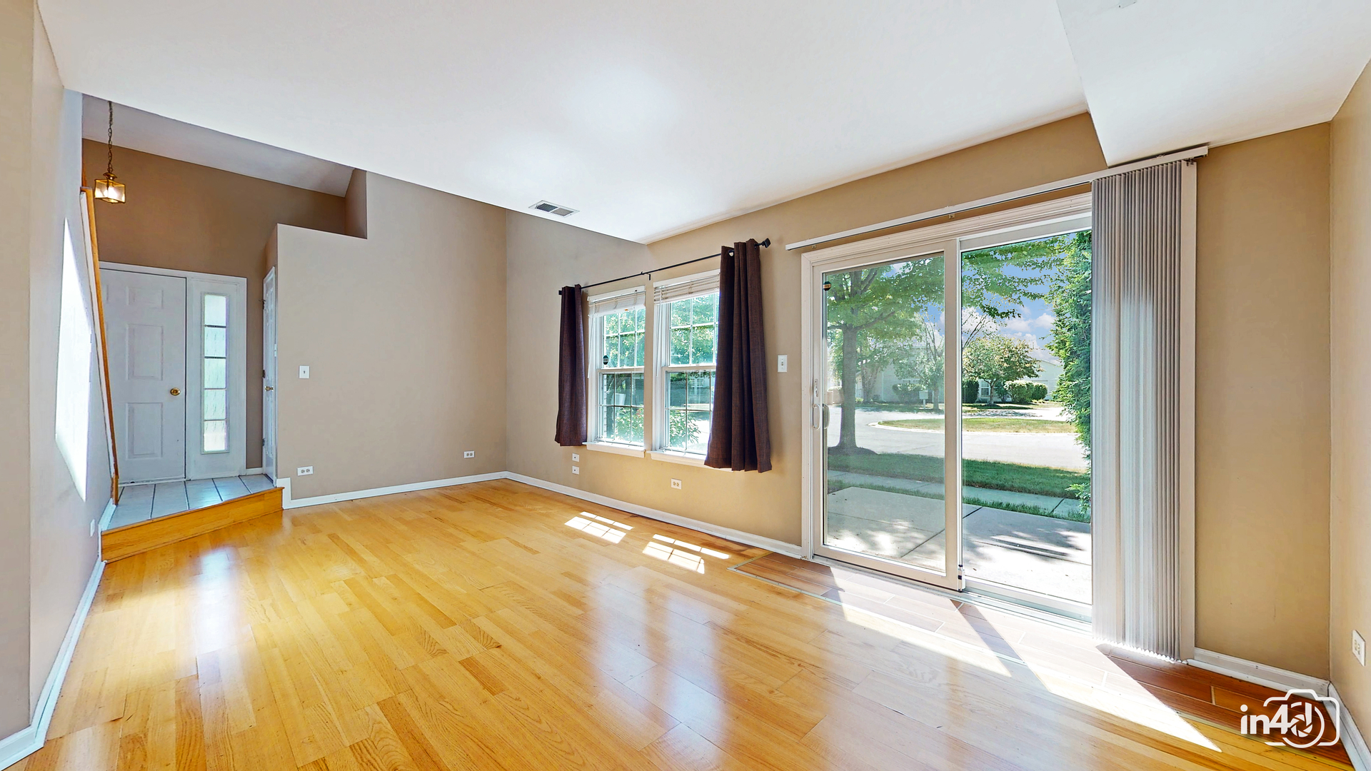 1319 SUGAR Court #1319, Naperville, IL 60563