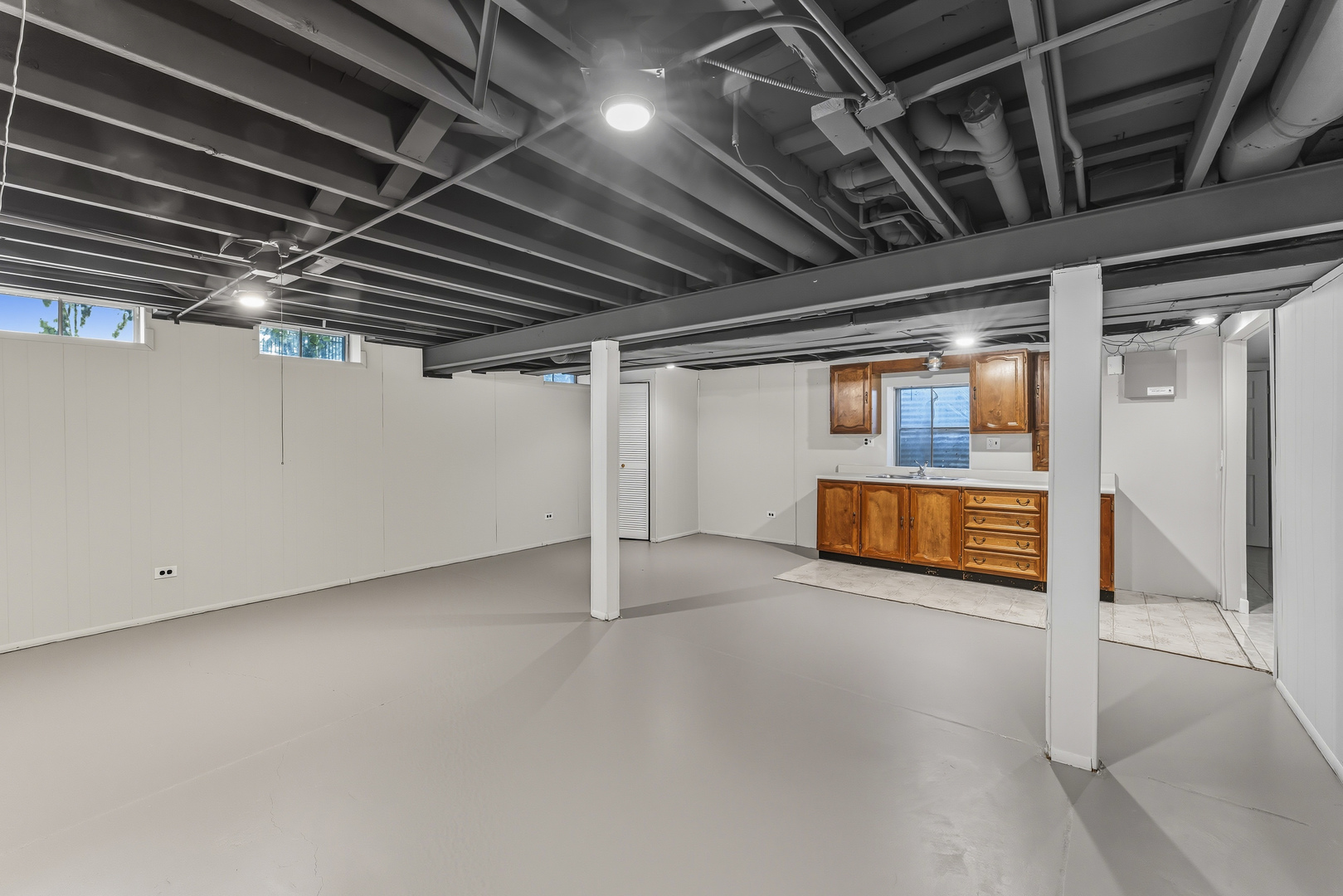 454 Willington Drive, Schaumburg, IL 60194