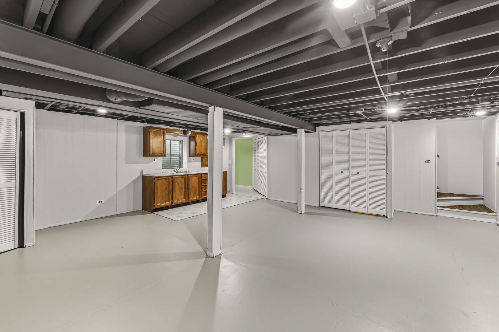 454 Willington Drive, Schaumburg, IL 60194