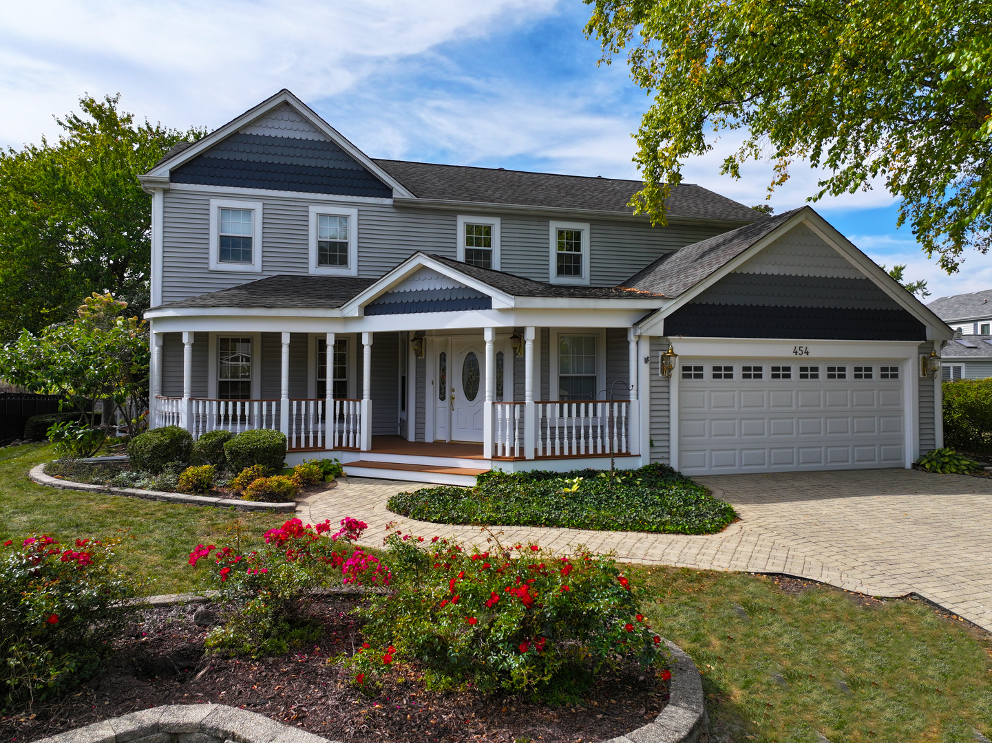 454 Willington Drive, Schaumburg, IL 60194