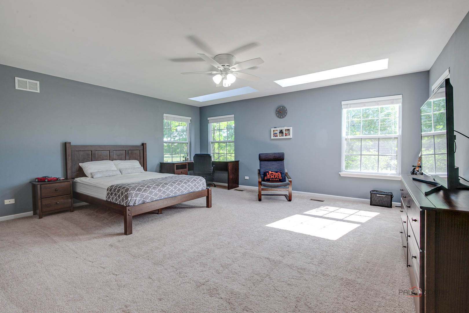 2037 Inverness Drive, Vernon Hills, IL 60061