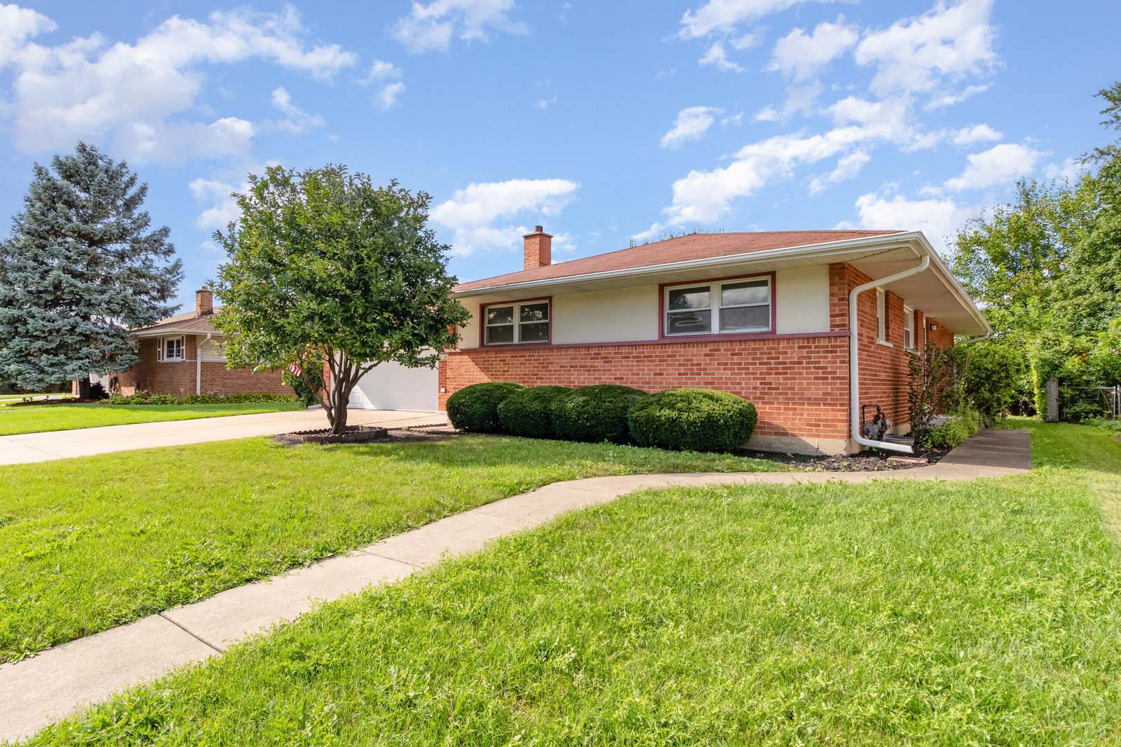 472 Lance Drive, Des Plaines, IL 60016