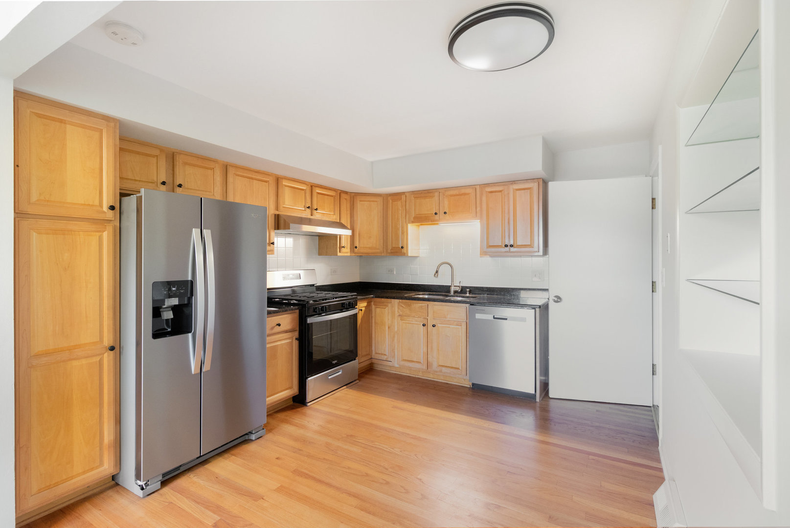472 Lance Drive, Des Plaines, IL 60016
