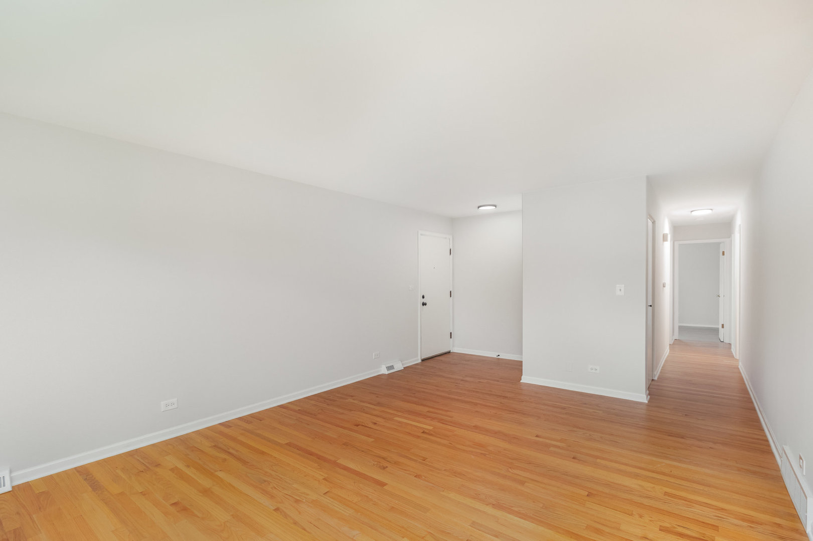472 Lance Drive, Des Plaines, IL 60016