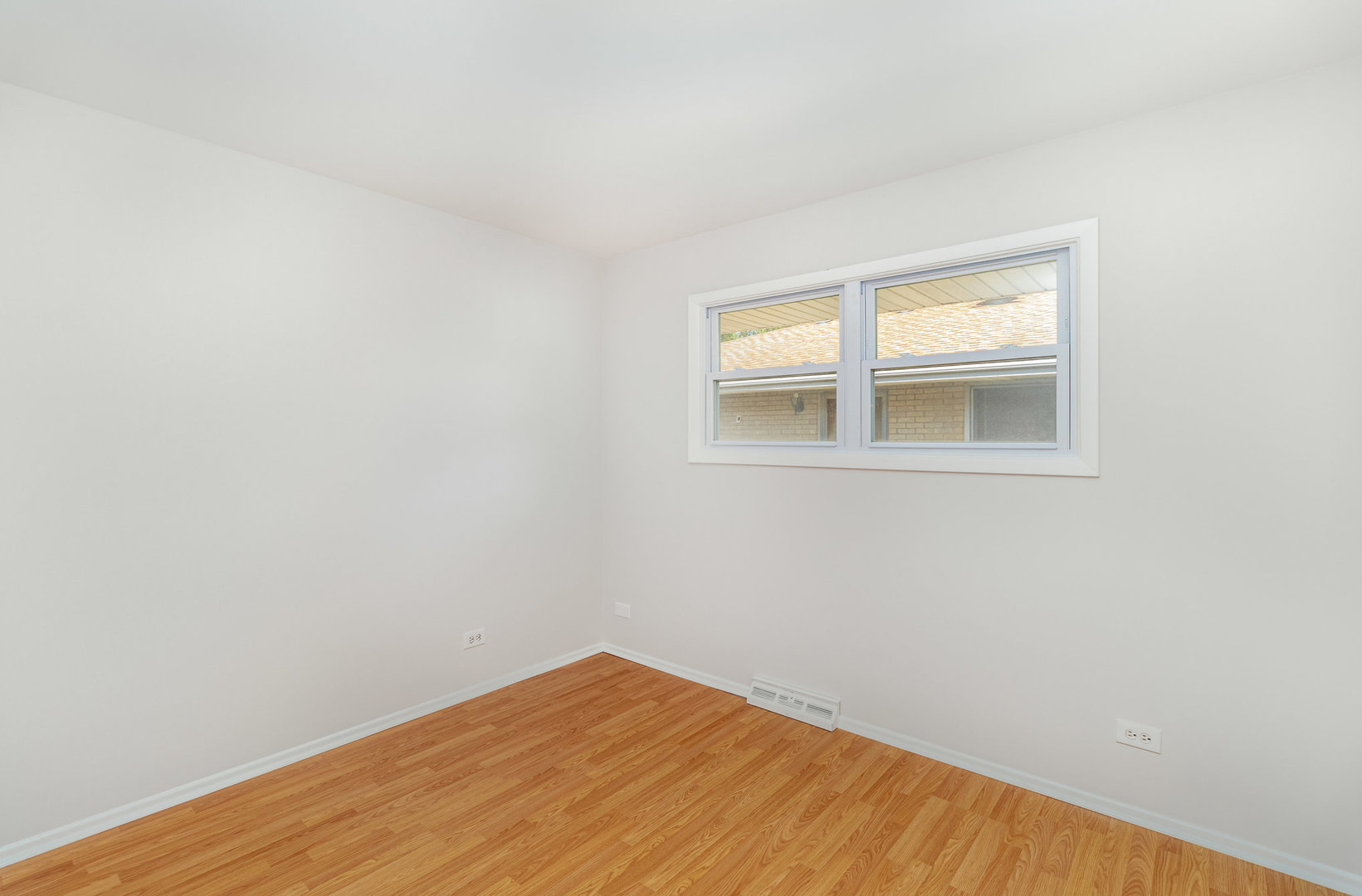472 Lance Drive, Des Plaines, IL 60016