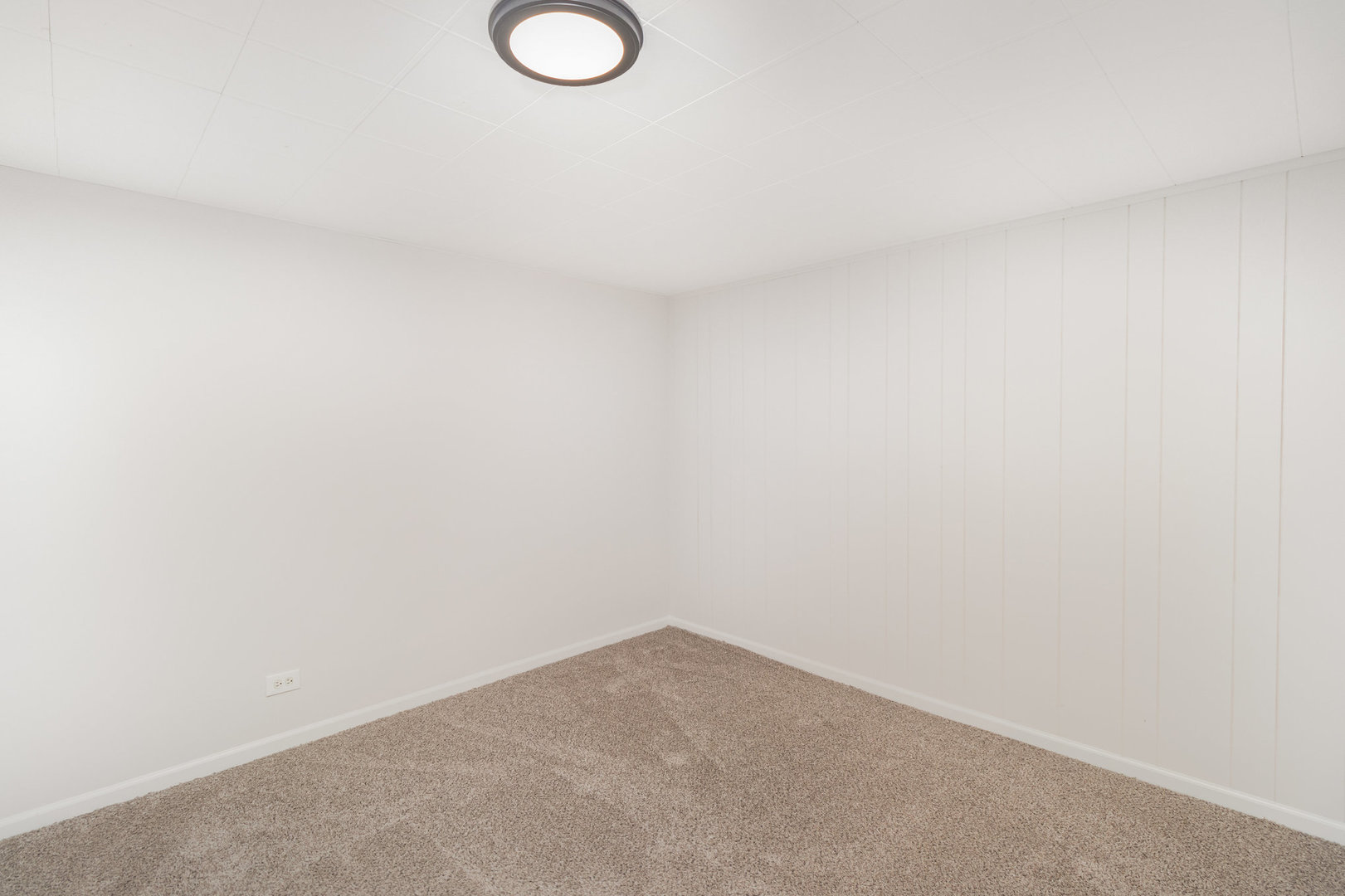 472 Lance Drive, Des Plaines, IL 60016