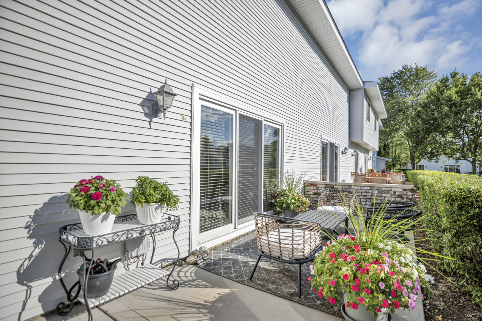 1104 Taunton Court, Schaumburg, IL 60193