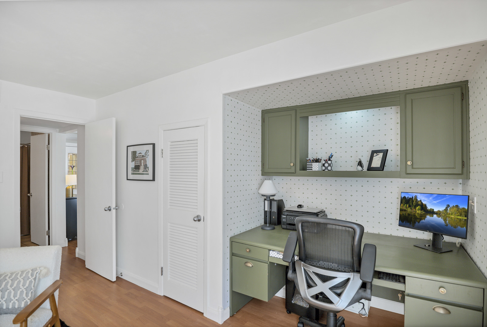 1104 Taunton Court, Schaumburg, IL 60193