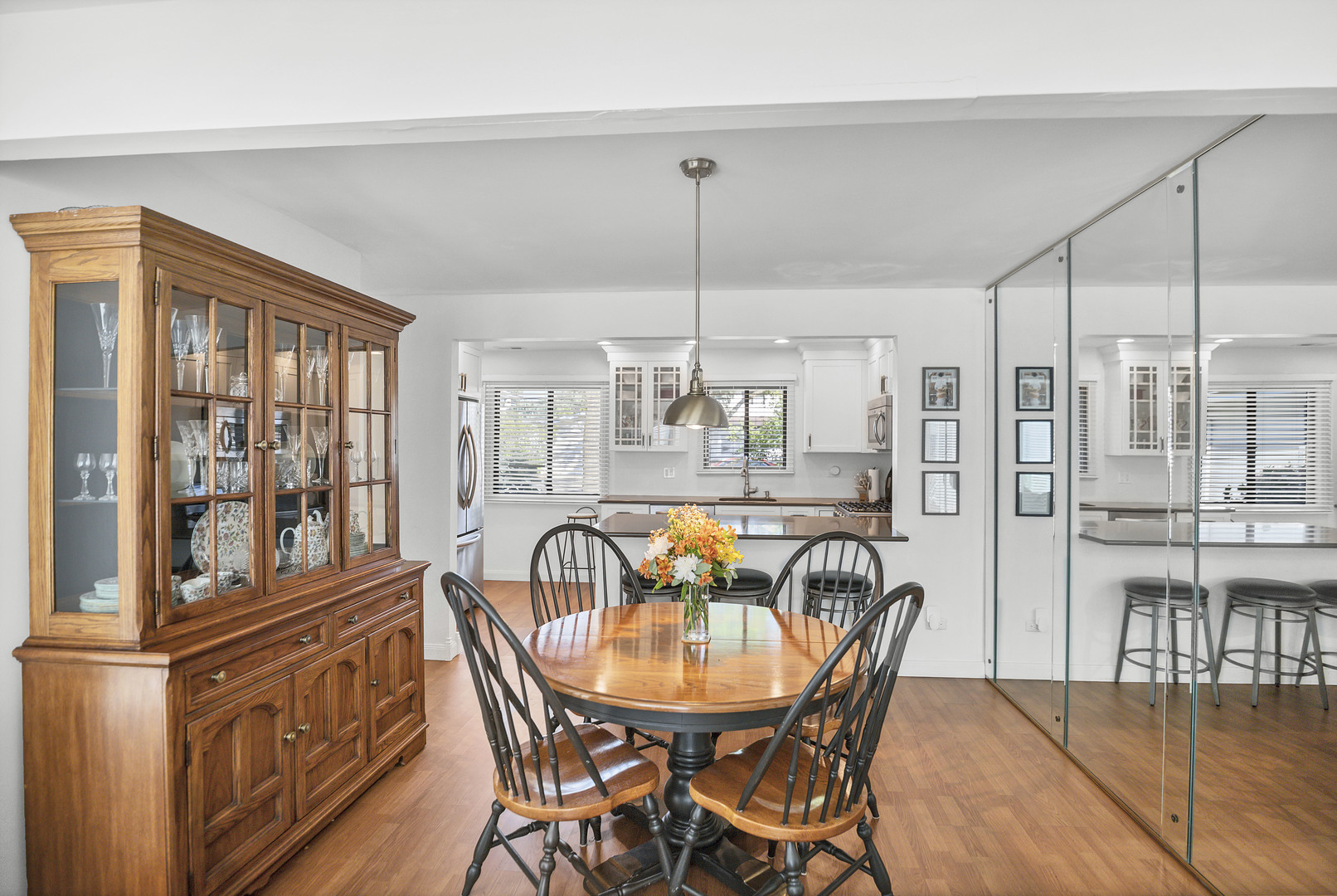 1104 Taunton Court, Schaumburg, IL 60193