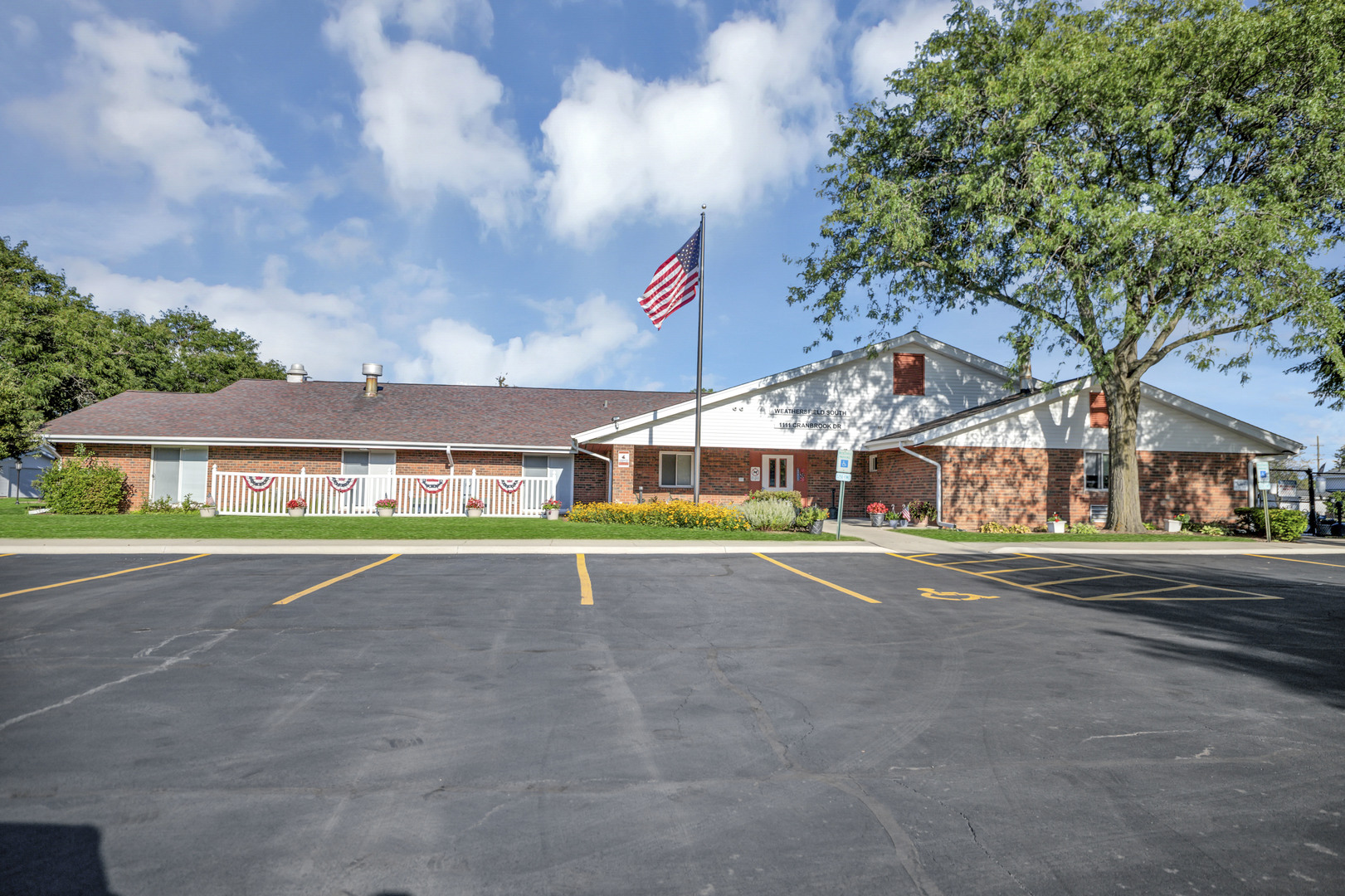 1104 Taunton Court, Schaumburg, IL 60193