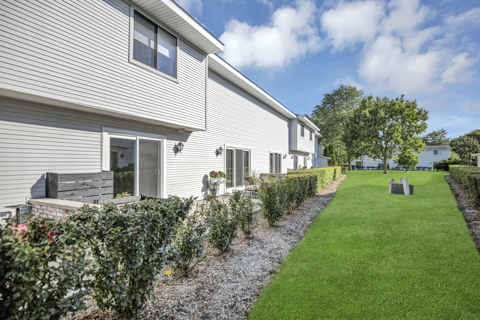 1104 Taunton Court, Schaumburg, IL 60193