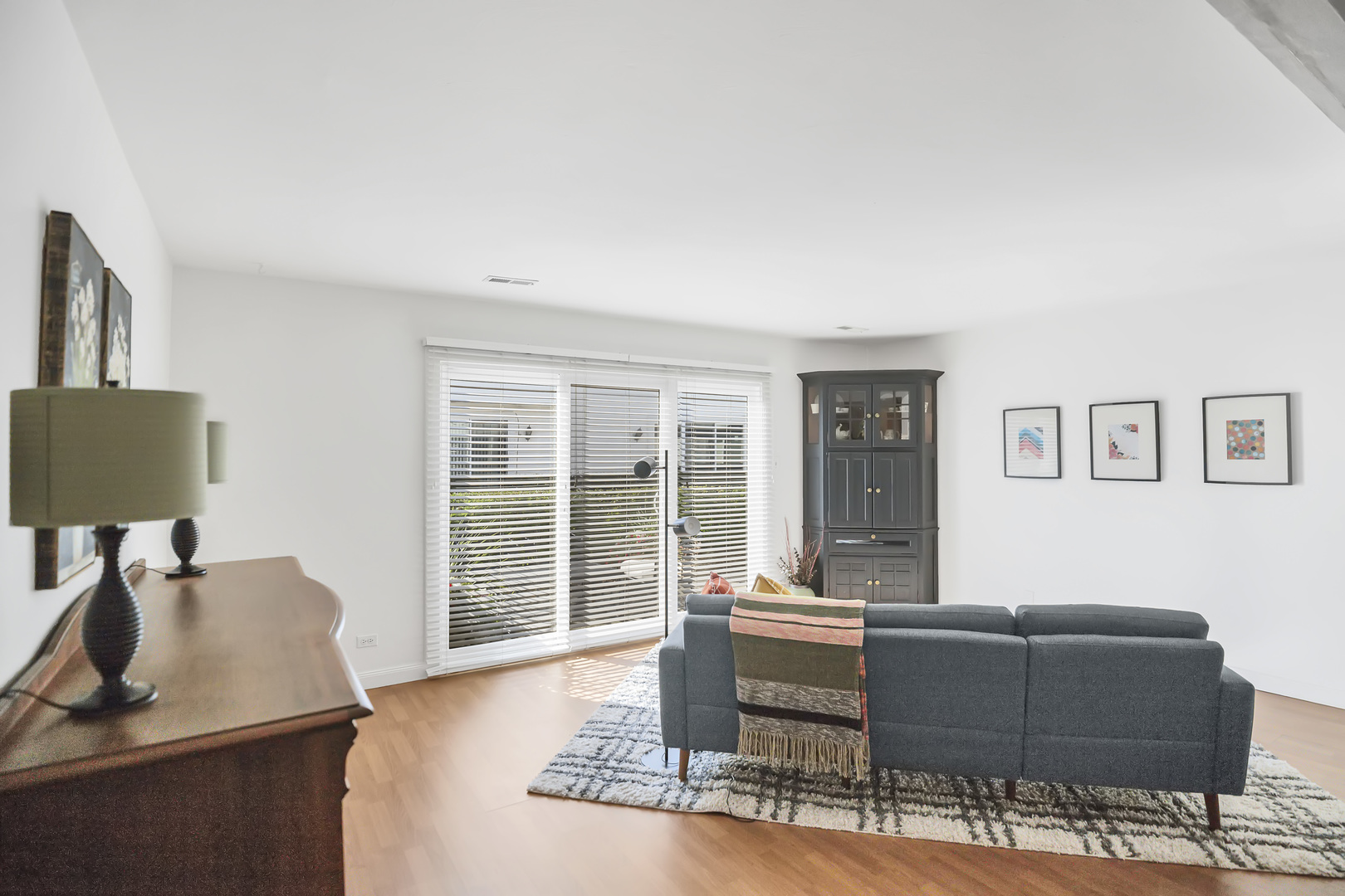 1104 Taunton Court, Schaumburg, IL 60193