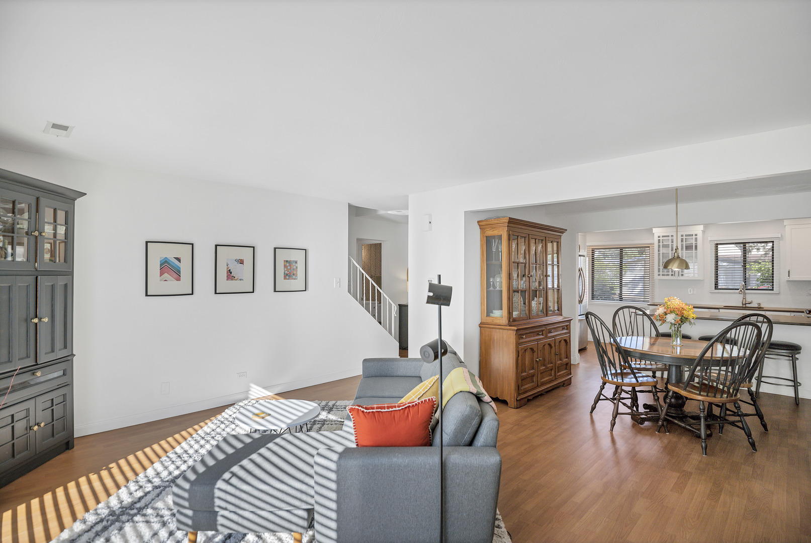 1104 Taunton Court, Schaumburg, IL 60193