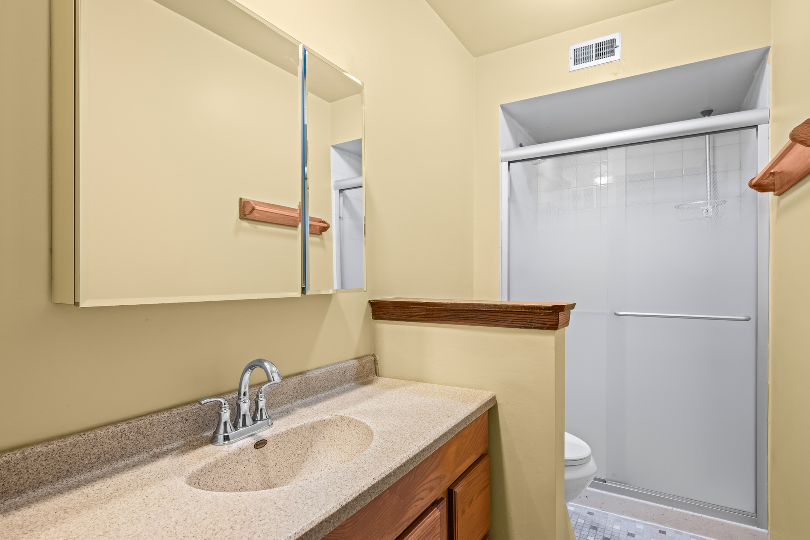 1472 Carol Court #1A, Palatine, IL 60074