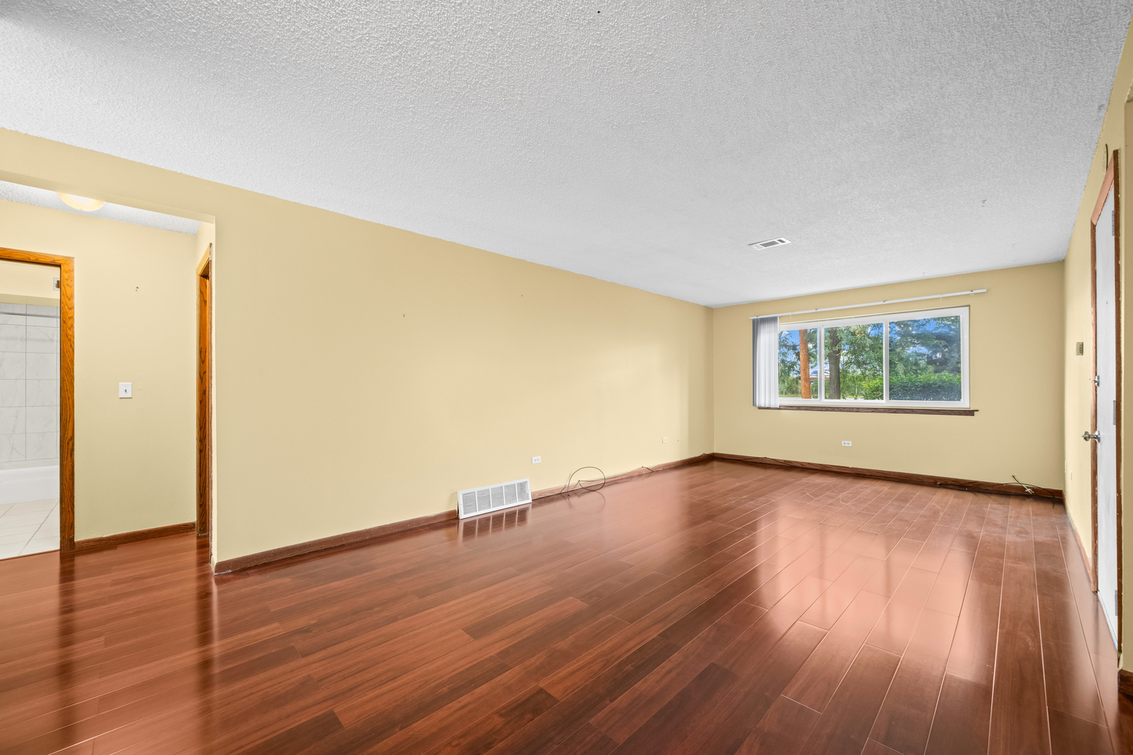 1472 Carol Court #1A, Palatine, IL 60074
