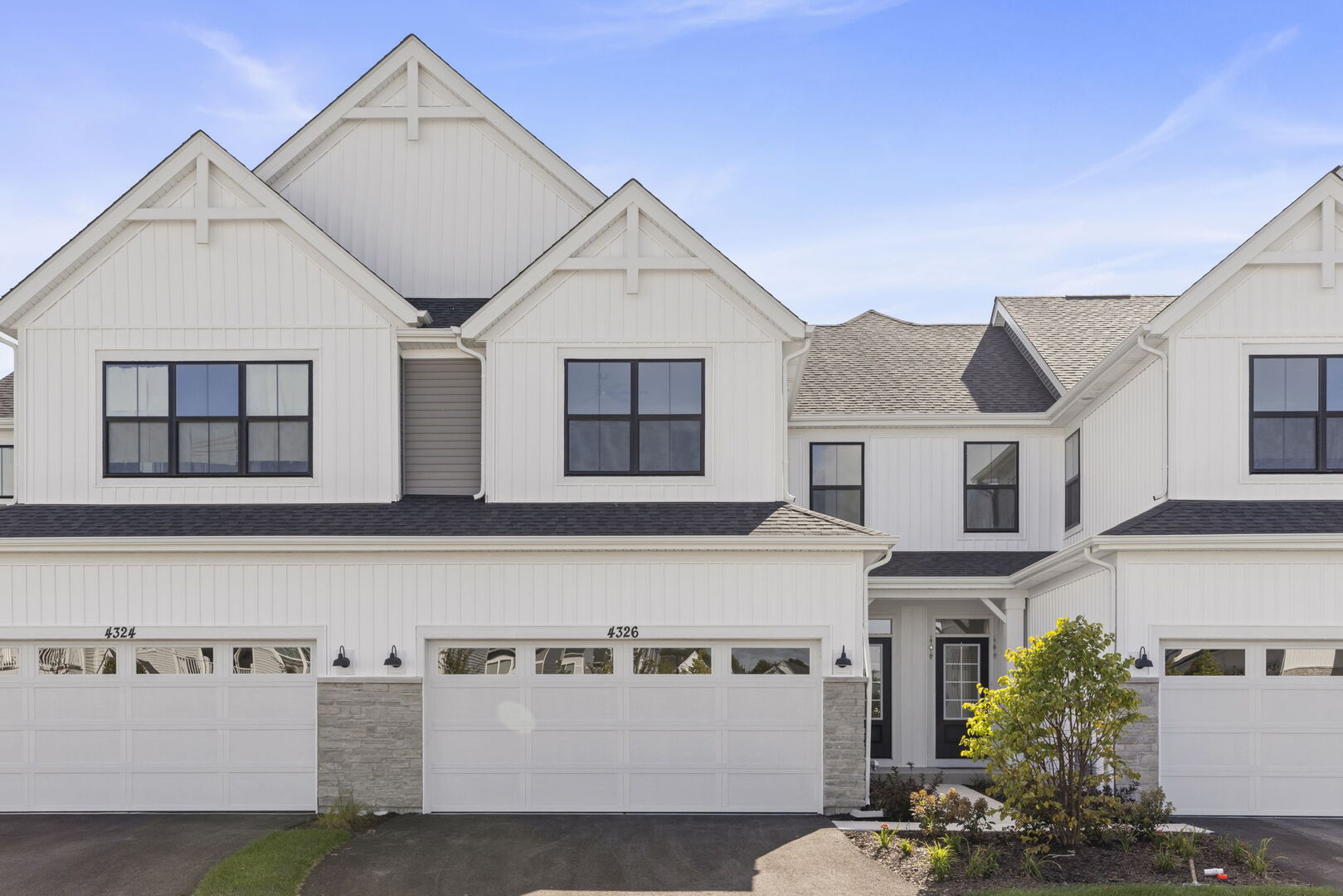 4326 Chelsea Manor Circle, Aurora, IL 60504