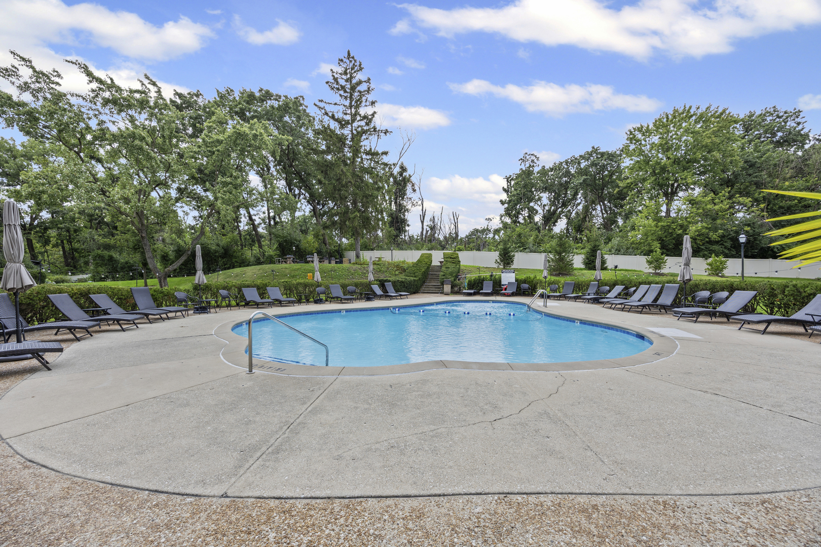 6700 S Brainard Avenue #428, Countryside, IL 60525