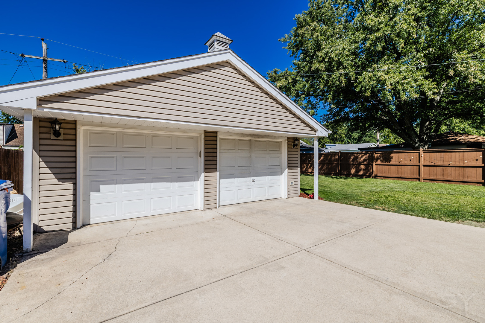 340 Mission Avenue, Villa Park, IL 60181