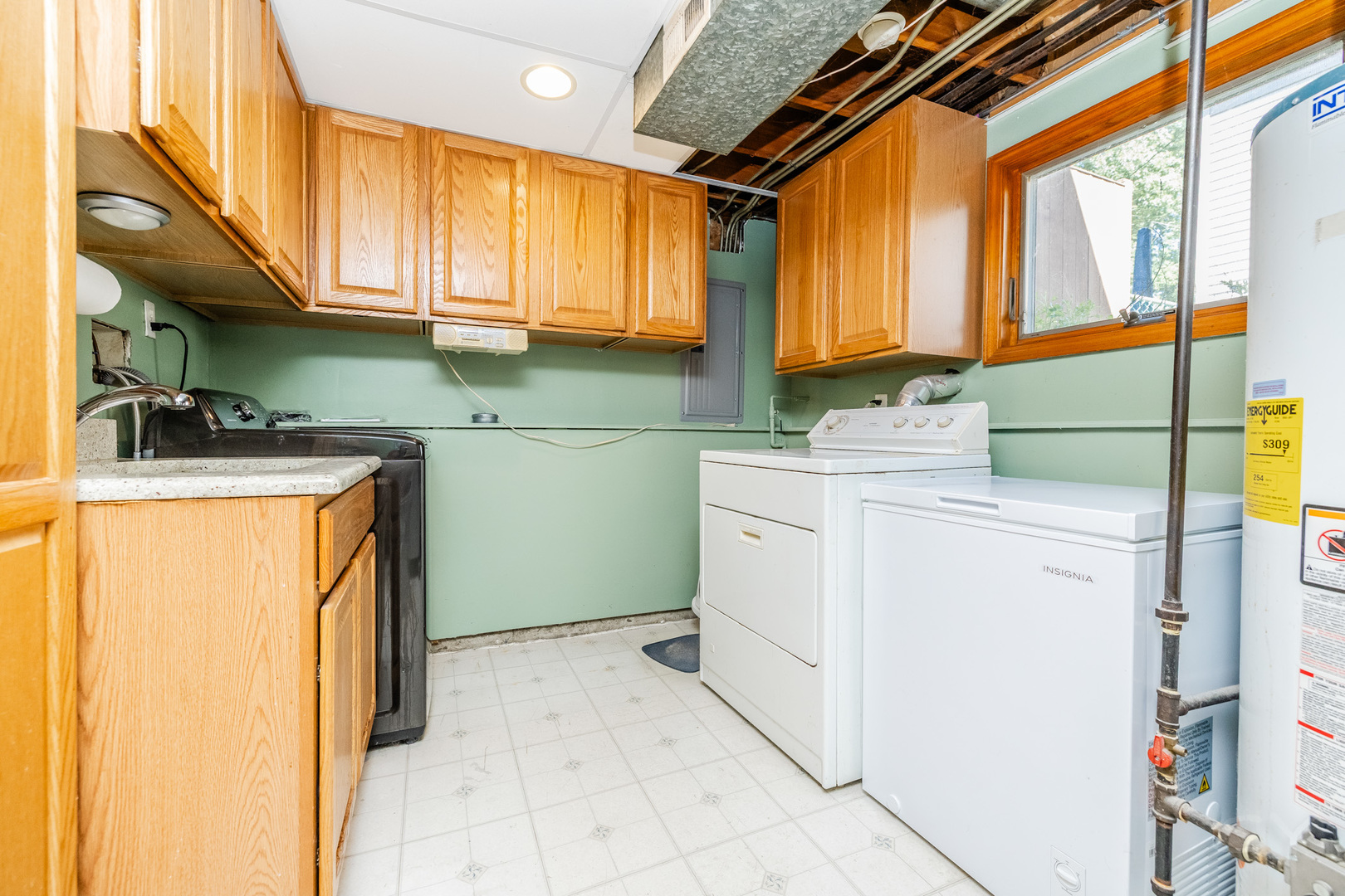 340 Mission Avenue, Villa Park, IL 60181