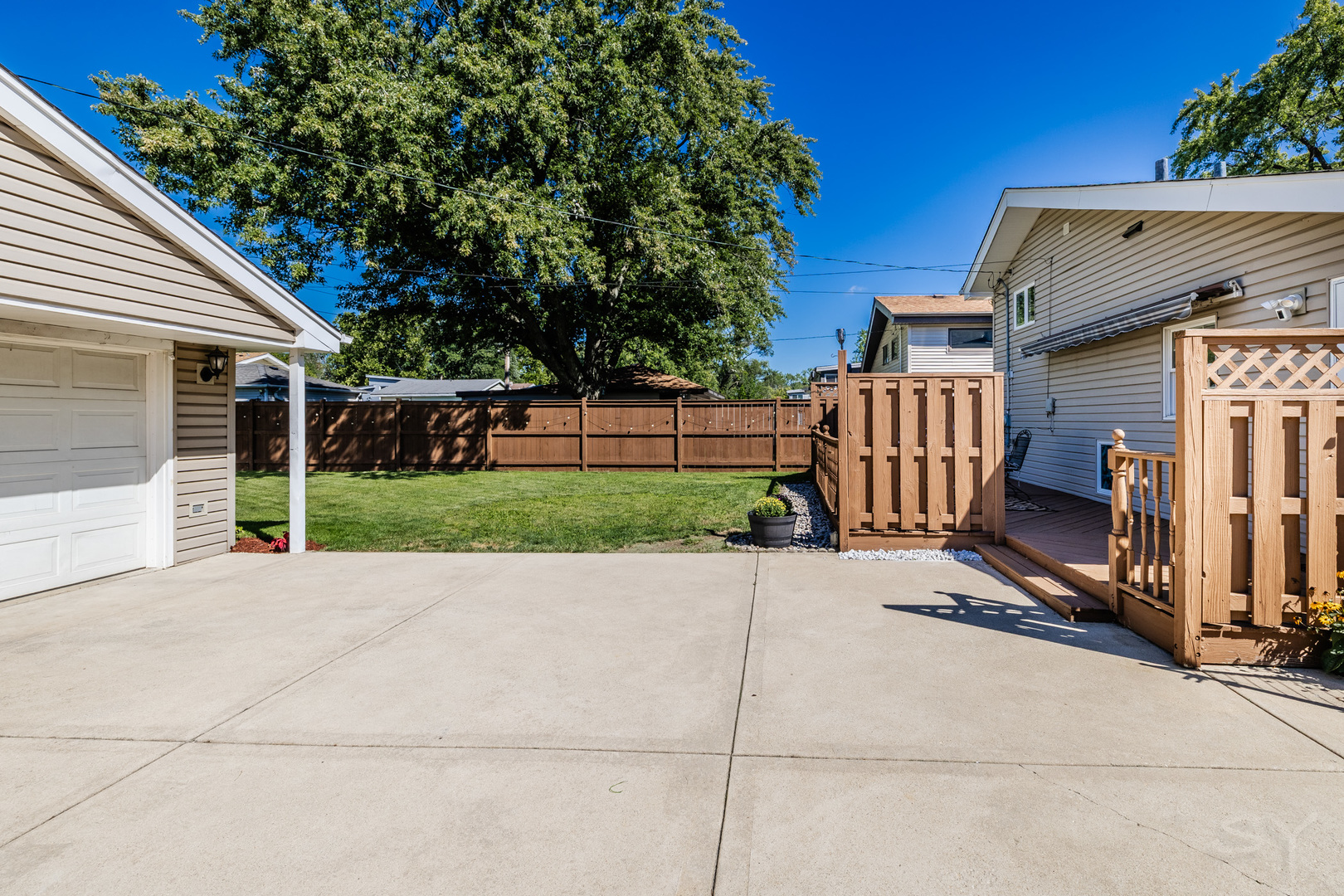 340 Mission Avenue, Villa Park, IL 60181