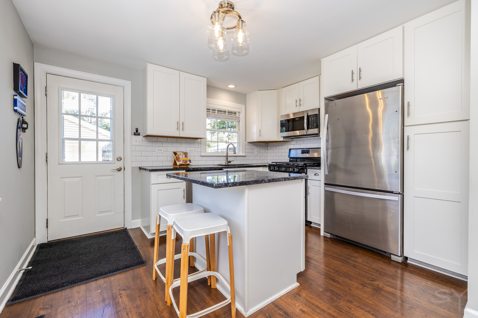 340 Mission Avenue, Villa Park, IL 60181