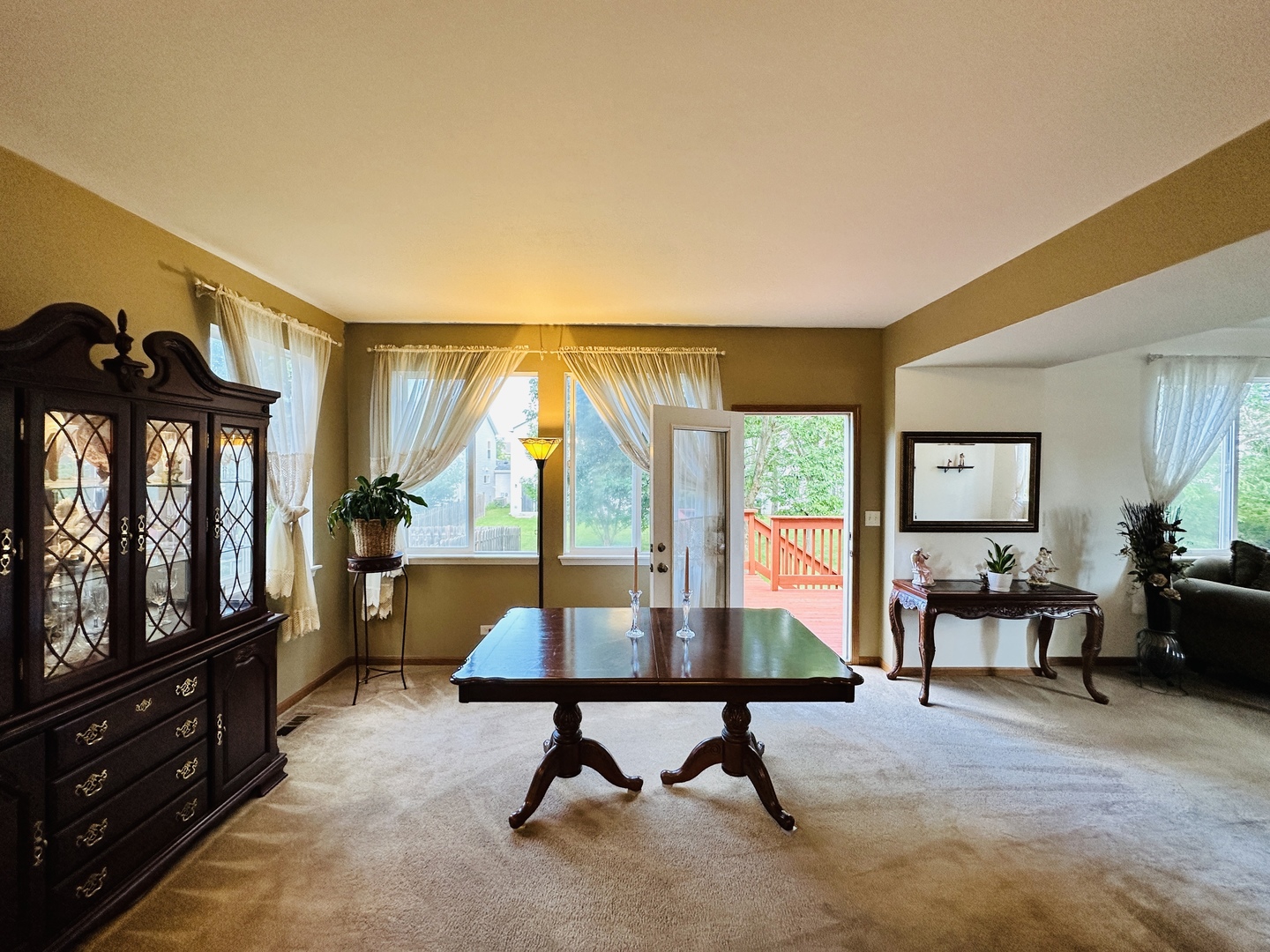1819 S Fallbrook Drive, Round Lake, IL 60073