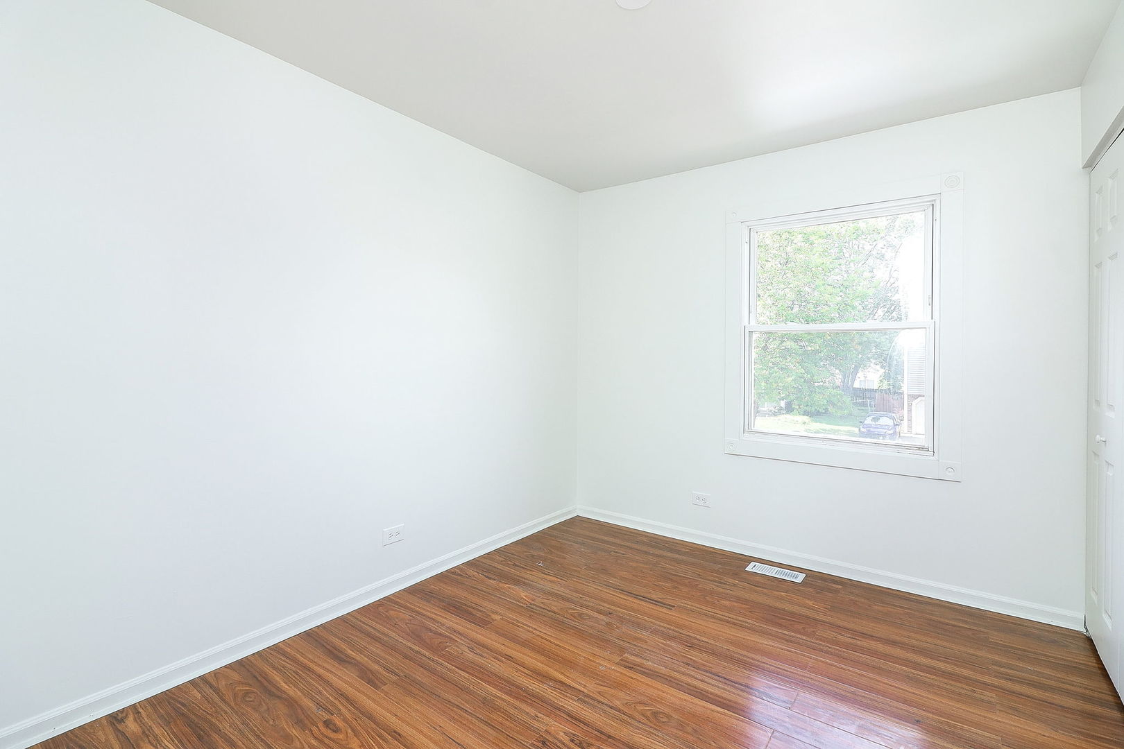 957 Grant Street, Bartlett, IL 60103