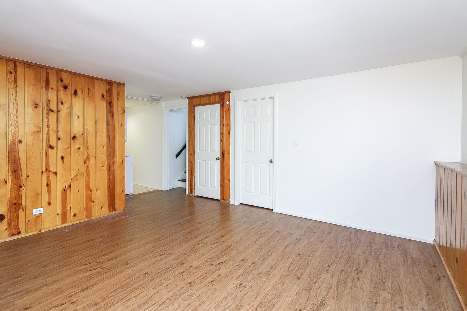 957 Grant Street, Bartlett, IL 60103