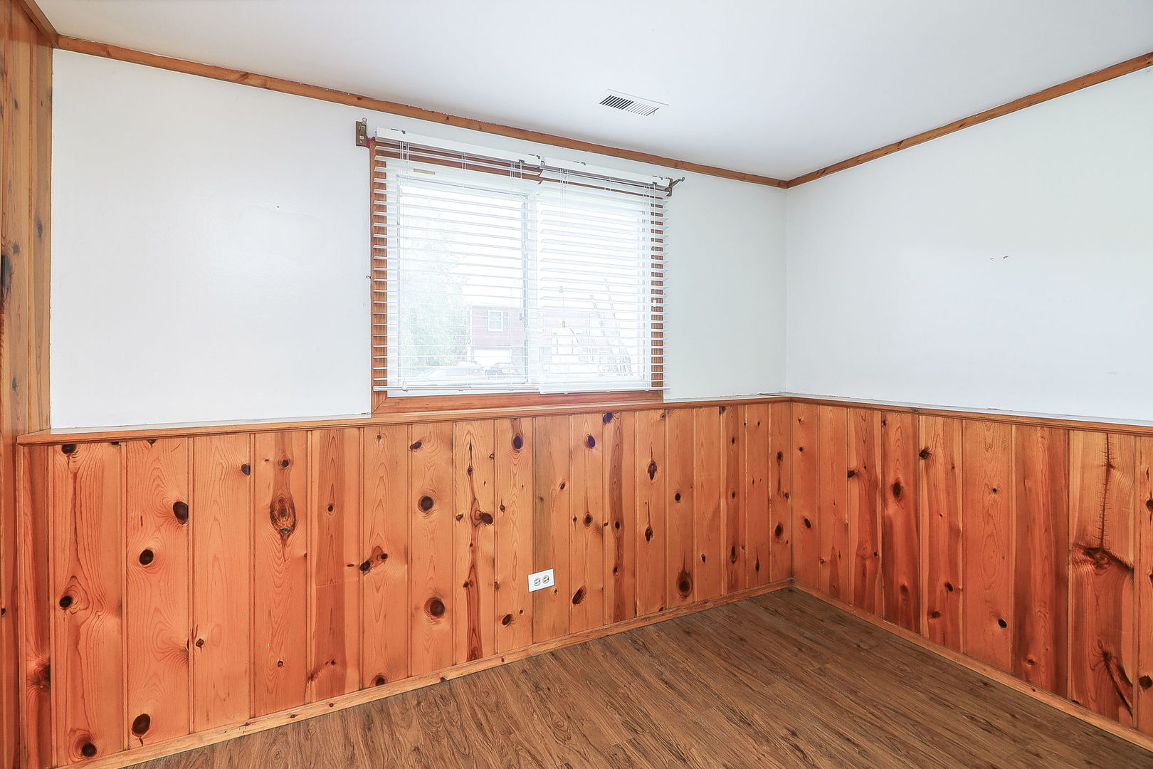 957 Grant Street, Bartlett, IL 60103
