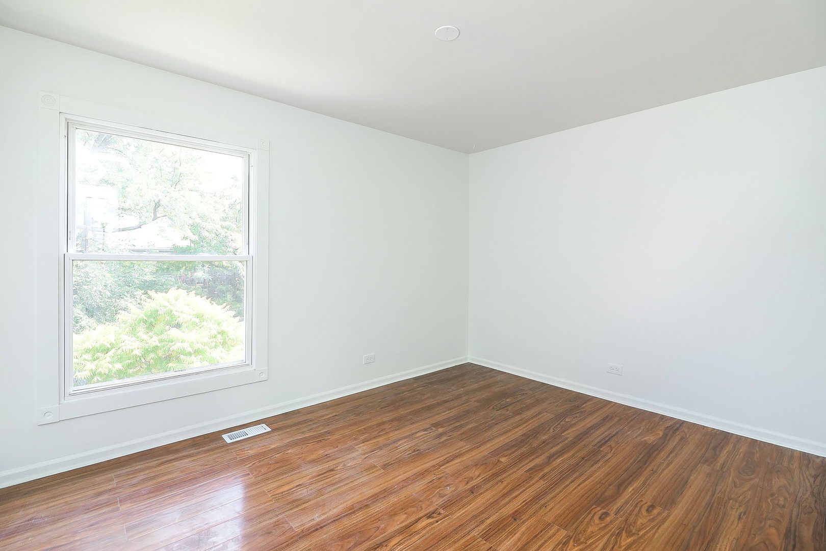 957 Grant Street, Bartlett, IL 60103