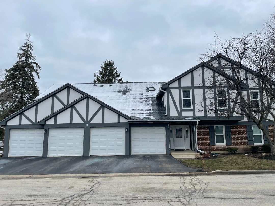 43 W Fern Court #125, Palatine, IL 60067